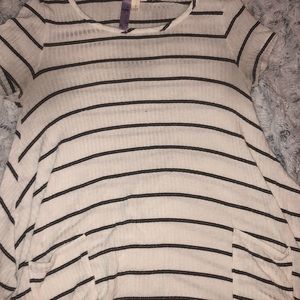 Striped tee with pockets
